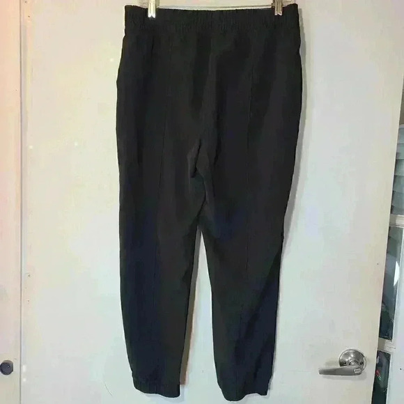 Yogaliscious Black Nylon Joggers Patch Pockets Elastic Waist Sz XL - Picture 9 of 9